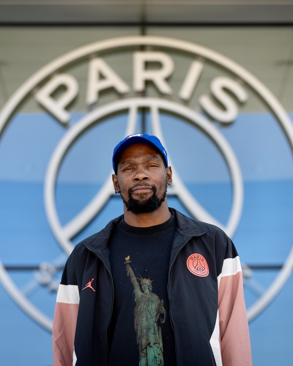 金年会APP-冲刺阶段巴黎圣日耳曼战术微调——CBA季后赛节点到来，气氛紧张，团队化学反应显著的简单介绍