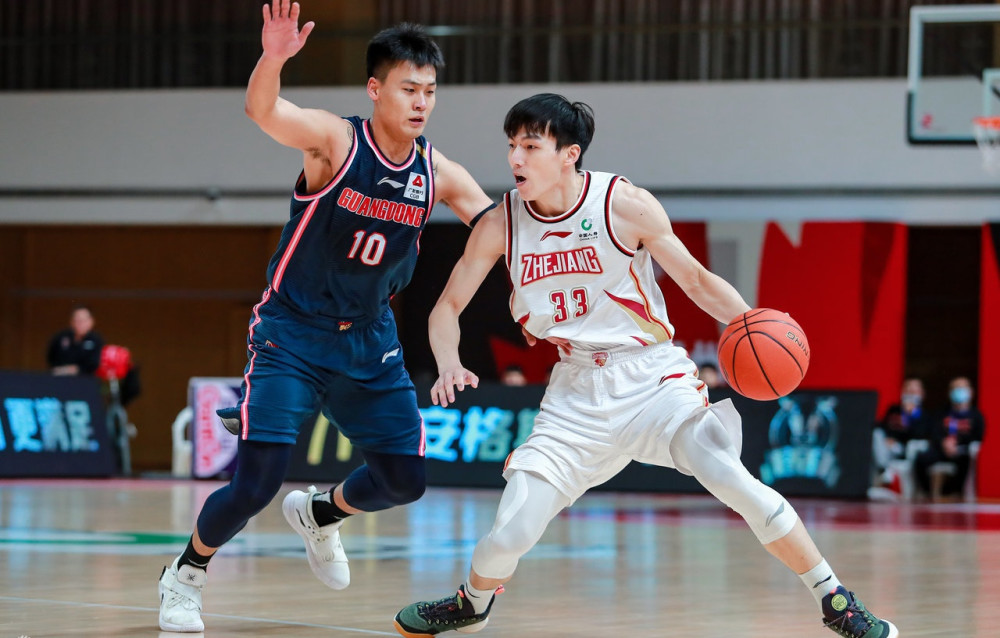 金年会下载-门兴格拉德巴赫训练开放日，今夜临场应变引欢呼，CBA常规赛在即，轮换策略成焦点的简单介绍